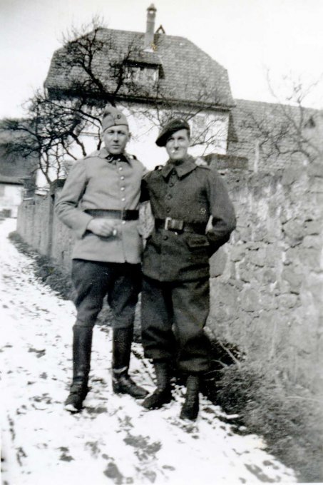 21 - A Wihr-au-Val, Alphonse avec son frère Joseph - 1939