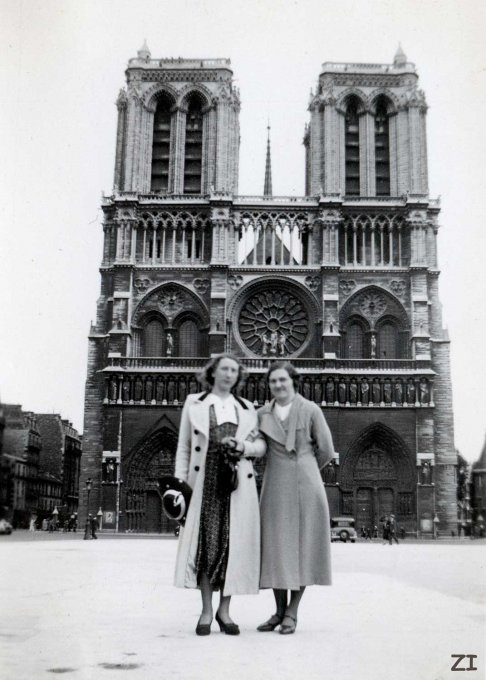22 - La Cathédrale Notre-Dame de Paris - 1936
