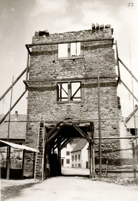 32 - La tour de Wih-au-Val consolidée après le bombardement du 18 juin 1940