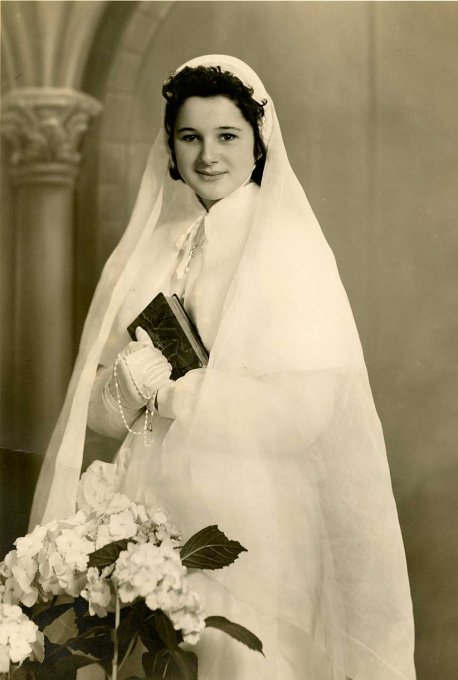 15 - La communion de Jaeglé Brigitte le 13 avril 1958