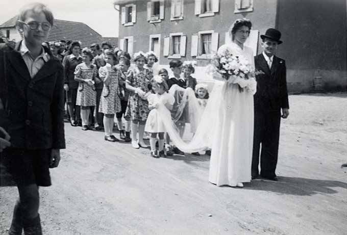 61 - Le mariage de Schiehlé Marie-Reine et de Heischer Lucien à Heiteren