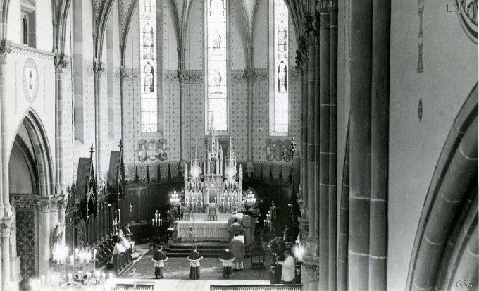 11 - L'intérieur de L'église avant sa destruction