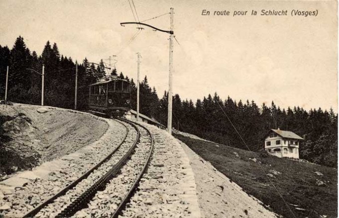 58 - Le tram dans la descente