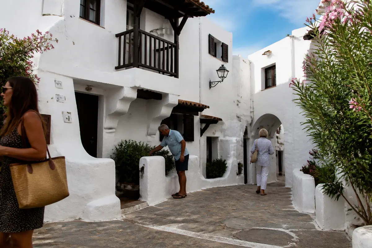 Binibeca Minorque : Que voir et faire dans ce village blanc ?